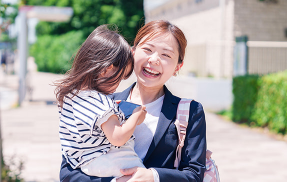 子供を抱える母親